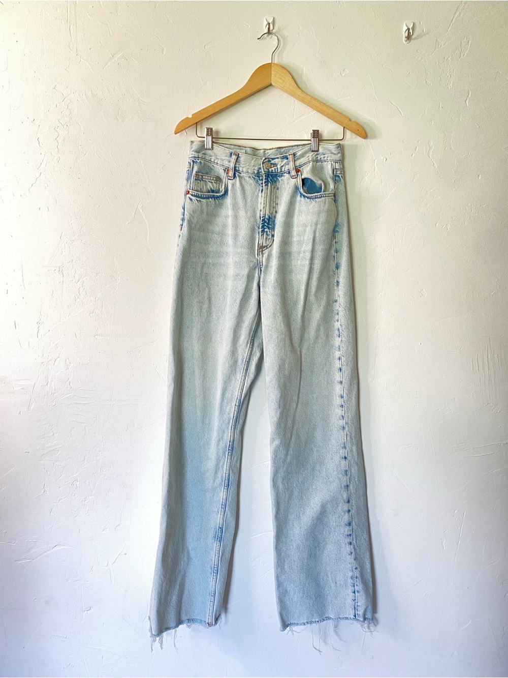 Zara Light Wash Women's Wide Leg Jeans